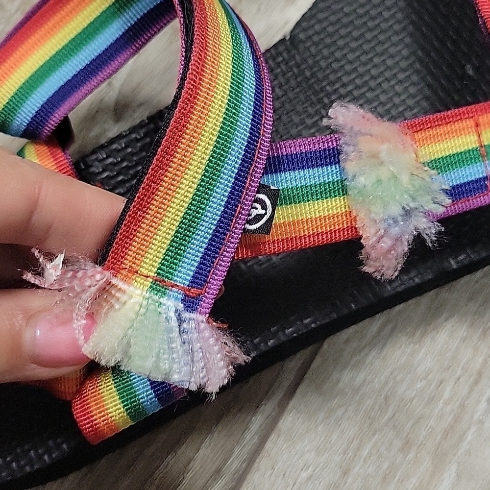 Arizona Love  Size 42 (US 11) Rainbow and Black Trekky Fun Sandals NWOT - Picture 7 of 7